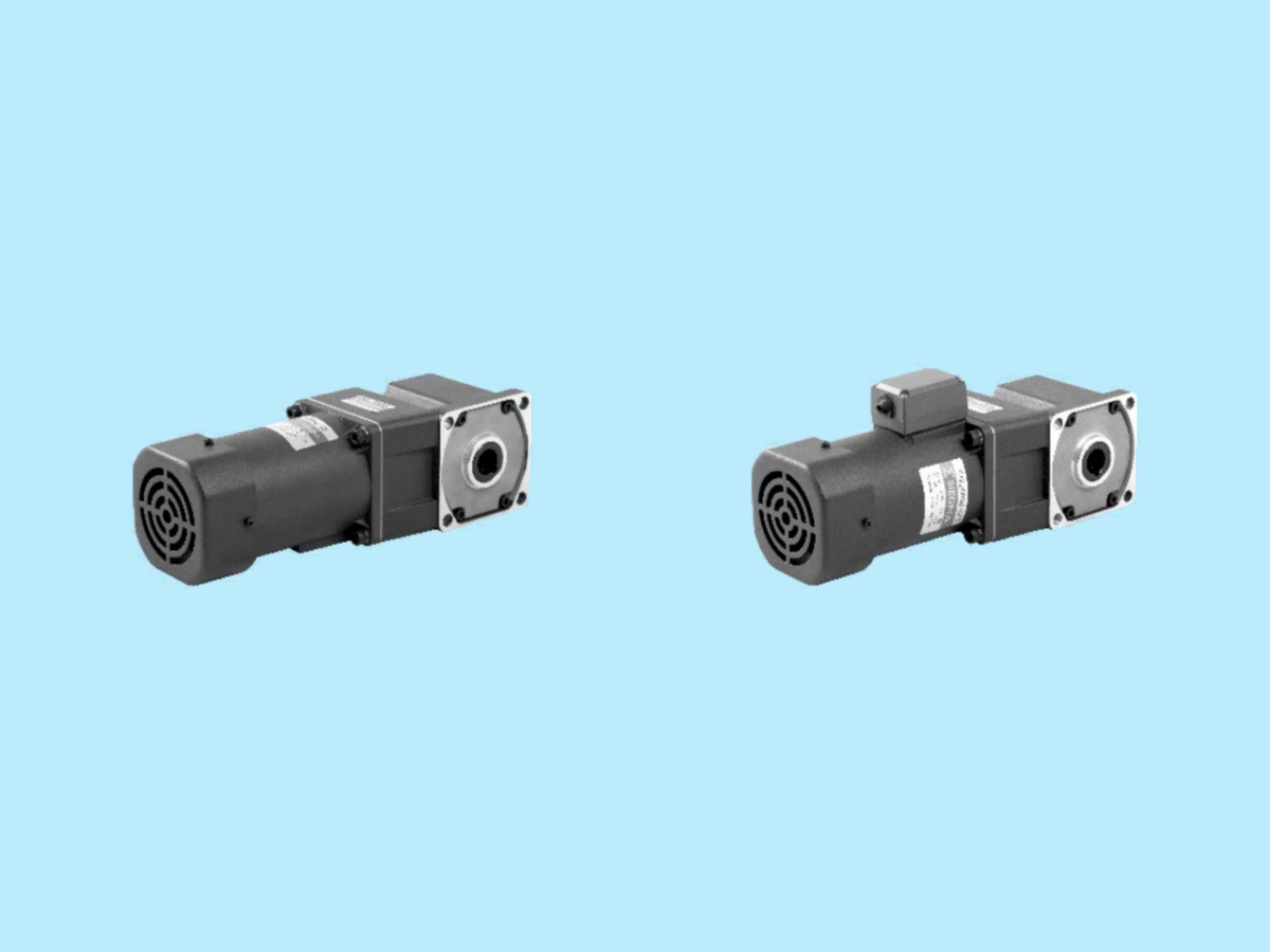 SIEGMA AC right-angle gearmotor pair with GU spiral-bevel gearheads